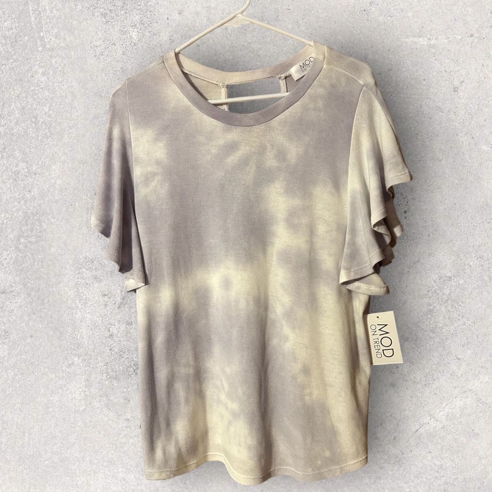 MOD On Trend, Boutique Size Medium Blue Tye Dye top
